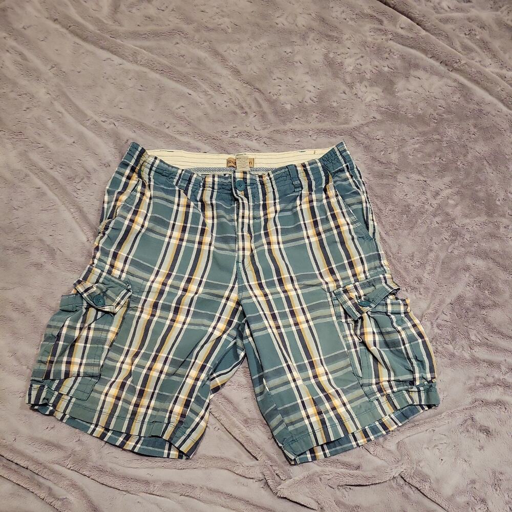 Ruff Hewn Cargo Shorts Men Size 34 Blue Plaid. 11" Inseam. 100% Cotton.